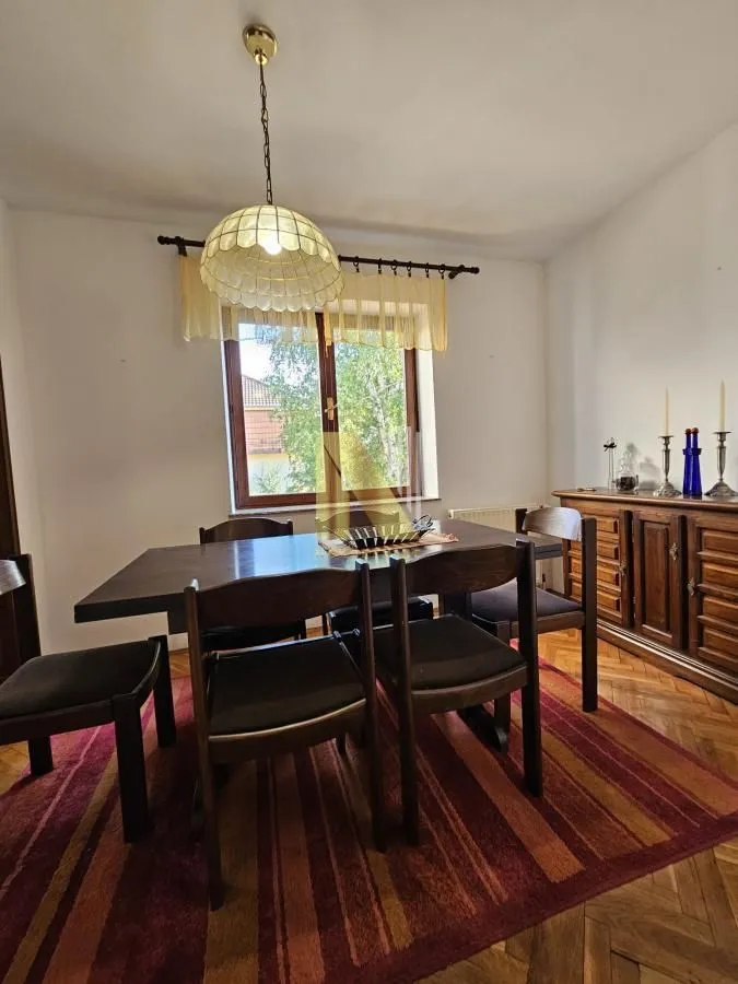 Prodaja, kuća, 331m², Veternik, Novi Sad Sve Podlokacije