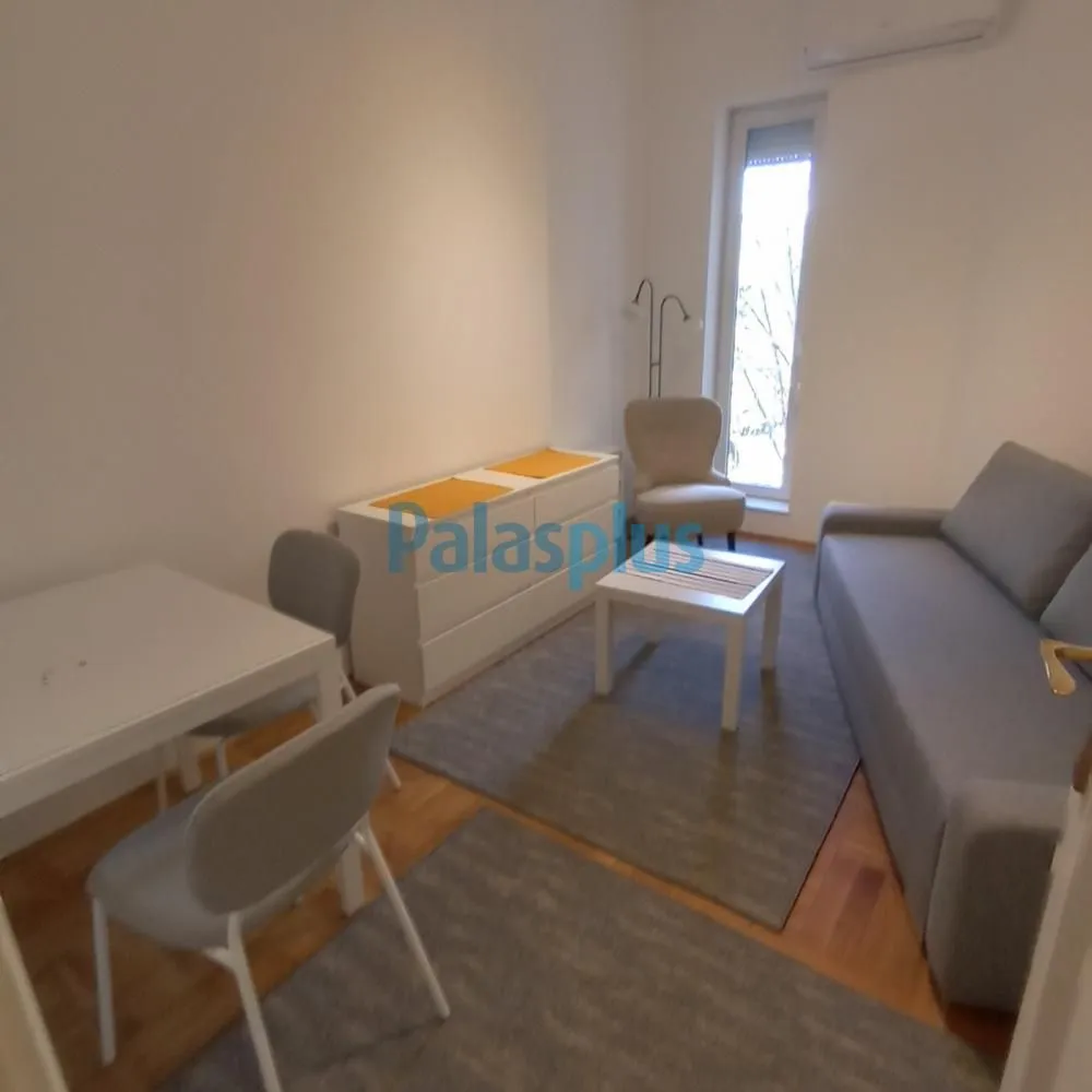 Izdavanje, jednosoban stan, 30m², Kalenić Pijaca, Vračar Sve Podlokacije