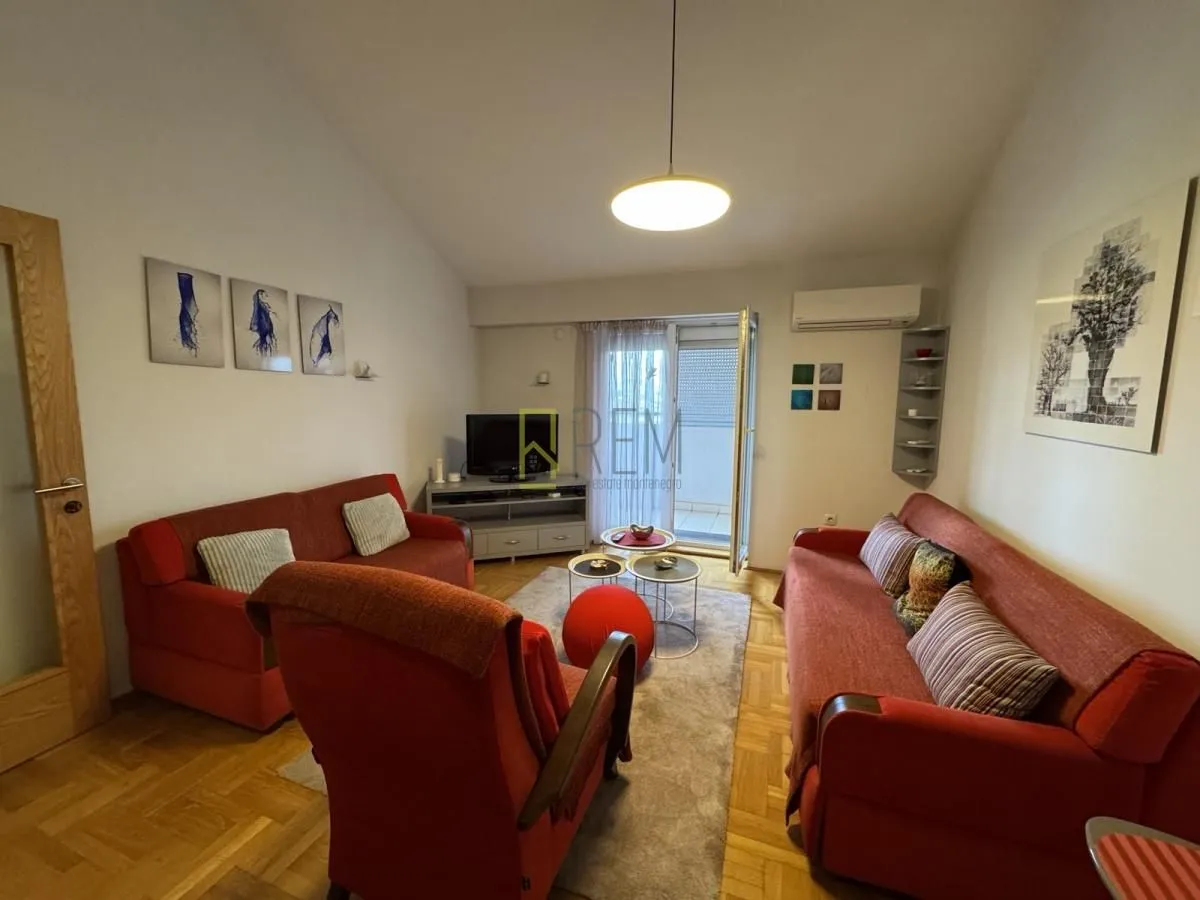 Rent, one bedroom apartment, 50m², Preko Morače, Podgorica