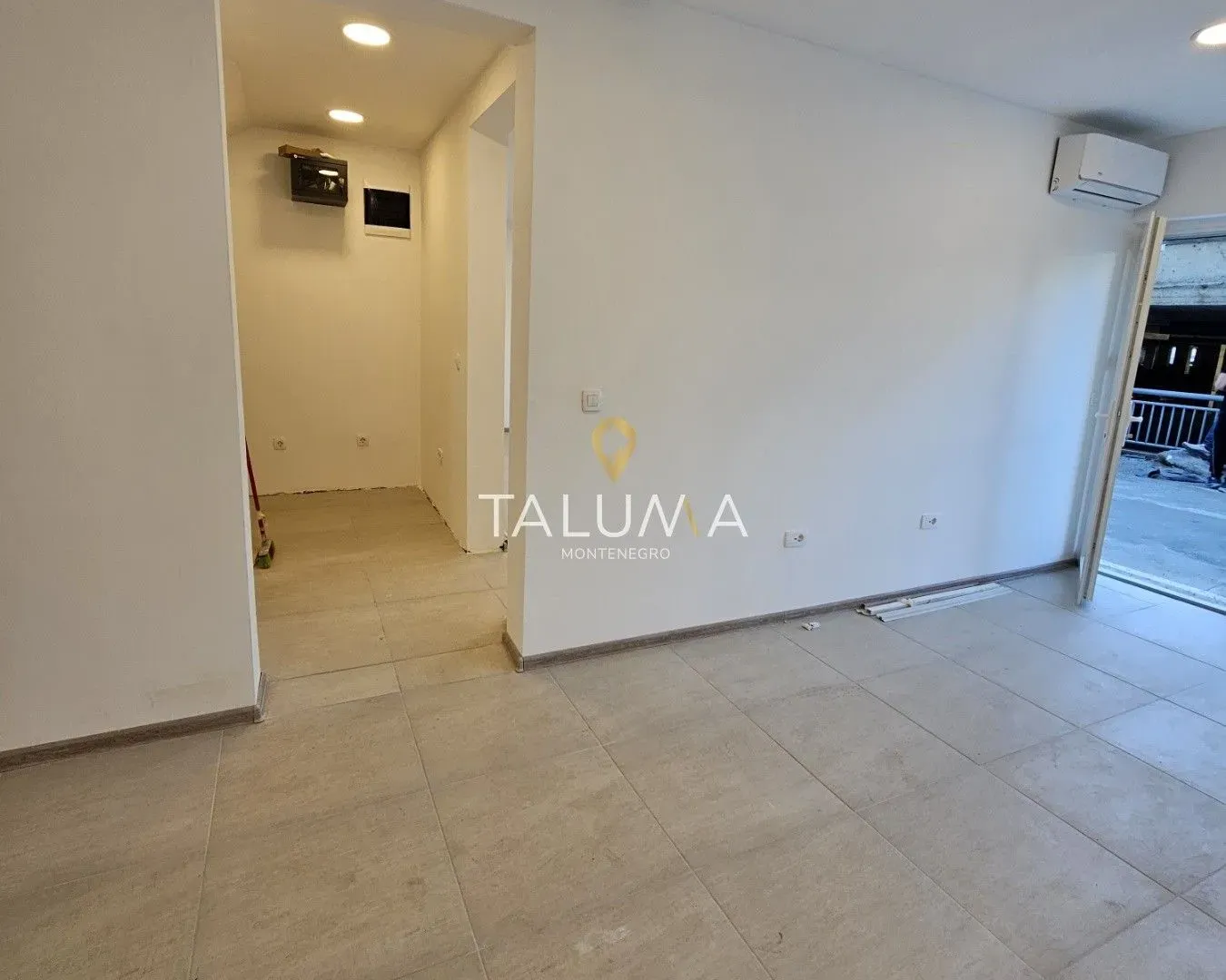 Sale, office space, 47m², Zabjelo, Podgorica