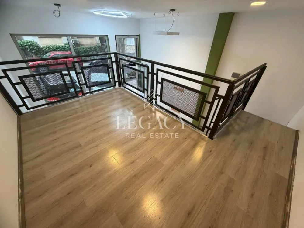 Izdavanje, poslovni prostor, 42m², Đeram Pijaca, Beograd