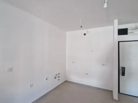 Izdavanje, jednosoban stan, 46m², Stari Aerodrom, Podgorica - image 2