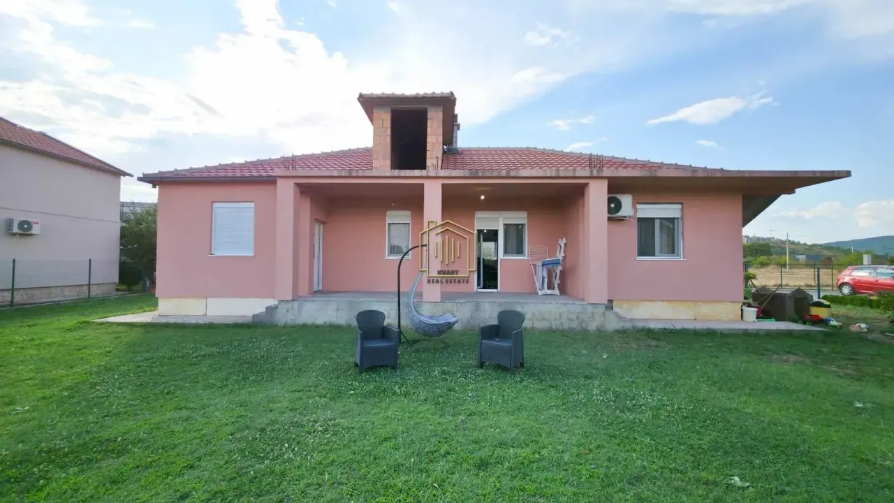 Izdavanje, kuća, 137m², Donji Kokoti, Podgorica