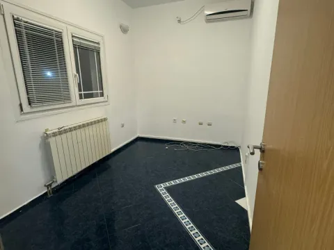 Rent, office space, 260m², Stara Varoš, Podgorica - image 4