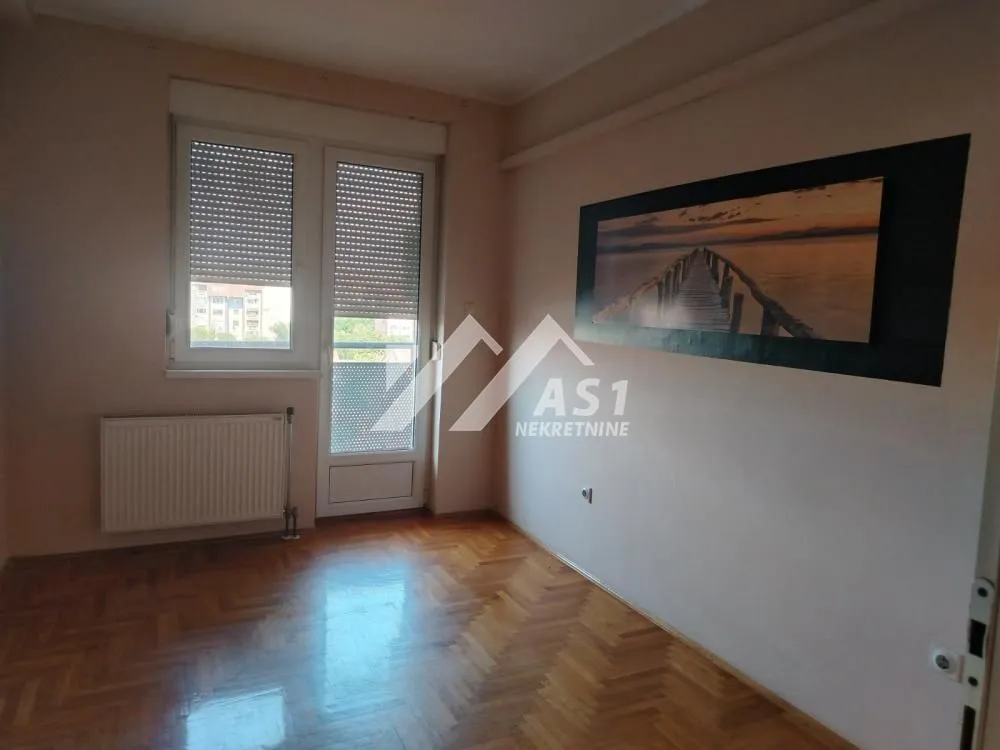 Prodaja, trosoban stan, 68m², Detelinara, Novi Sad Sve Podlokacije