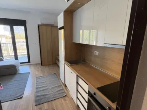Izdavanje, garsonjera, 27m², Gorica C, Podgorica - image 2