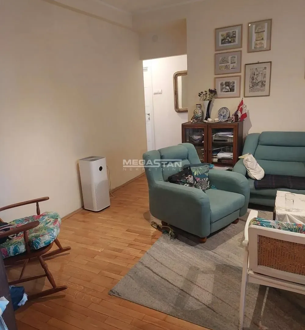 Prodaja, trosoban stan, 82m², Klinički Centar, Beograd