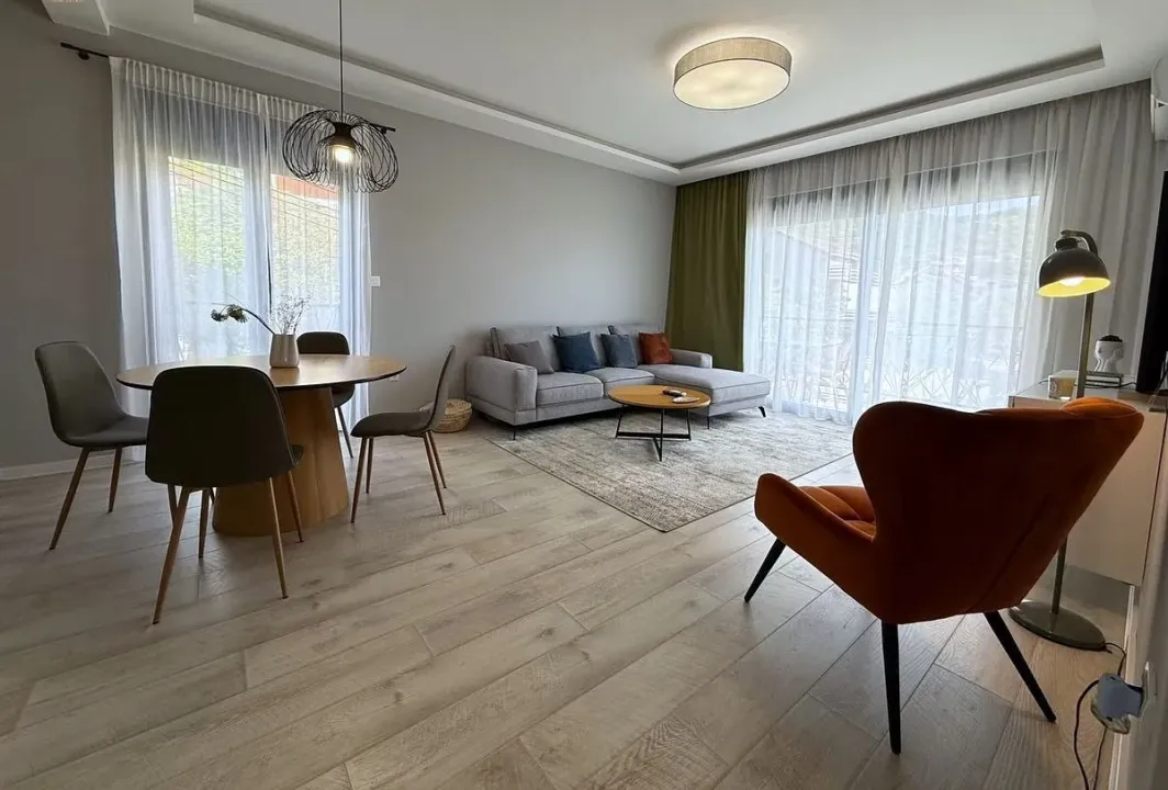 Rent, three bedroom apartment, 81m², Mažina, Tivat