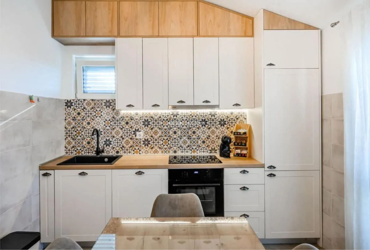 Rent, three bedroom apartment, 120m², Mrčevac, Tivat