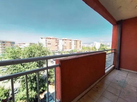 Izdavanje, trosoban stan, 95m², City Kvart, Podgorica - image 13