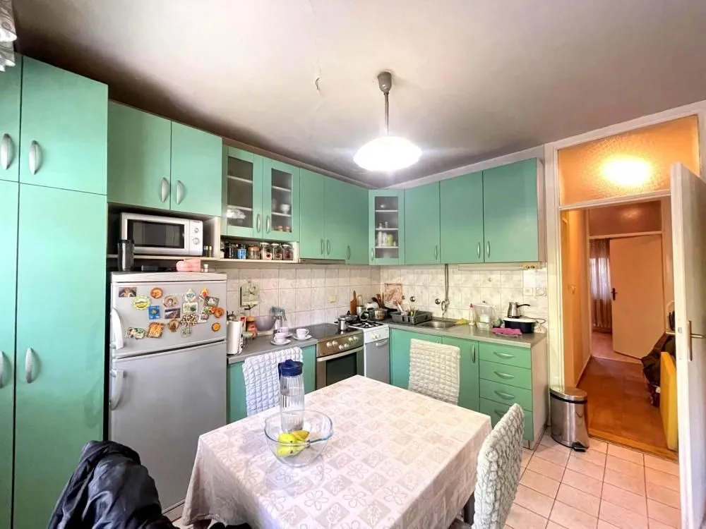 Prodaja, dvosoban stan, 61m², Bezanijska Kosa 1, Bežanijska Kosa Sve Podlokacije