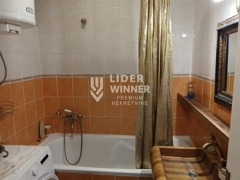 Izdavanje, četvorosoban stan, 84m², Hadzipopovac, Palilula Sve Podlokacije