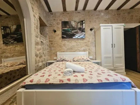 Prodaja, garsonjera, 15m², Stari Grad Kotor, Kotor - image 3