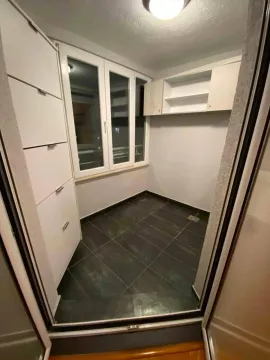 Prodaja, garsonjera, 29m², Stari Aerodrom, Podgorica - image 3