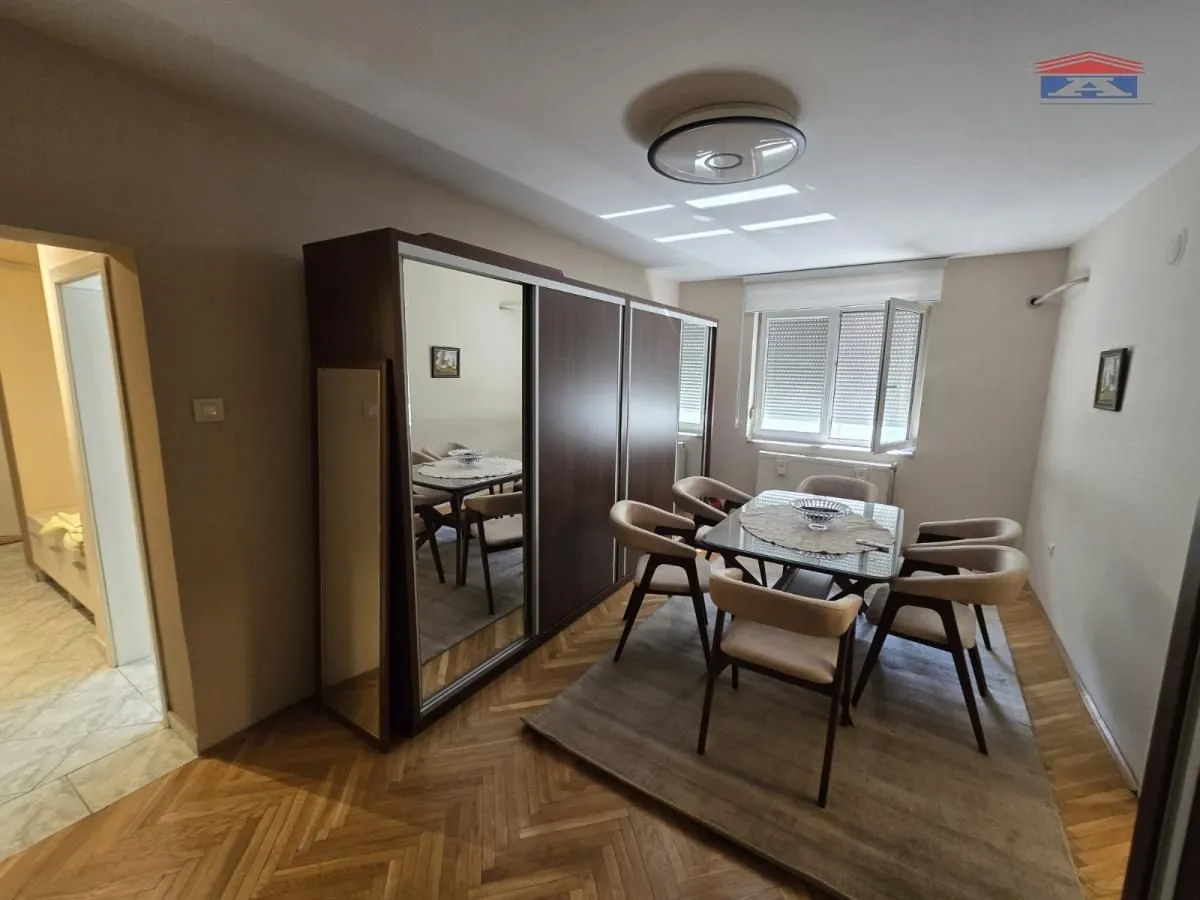 Prodaja, trosoban stan, 75m², Grbavica, Novi Sad Sve Podlokacije