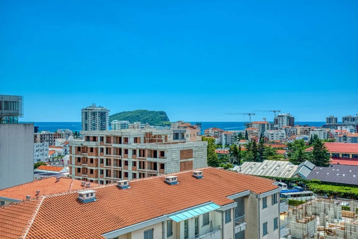 Sale, four bedroom apartment, 188m², Rozino, Budva