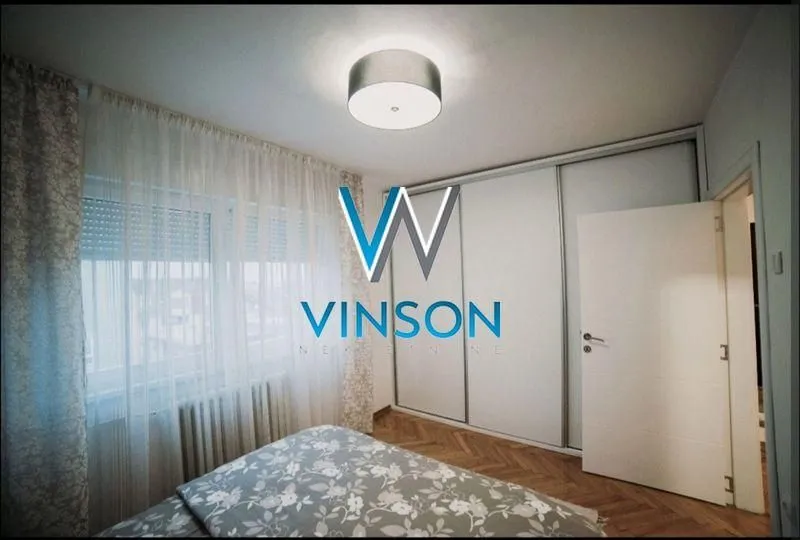 Izdavanje, dvosoban stan, 50m², Centar, Novi Sad