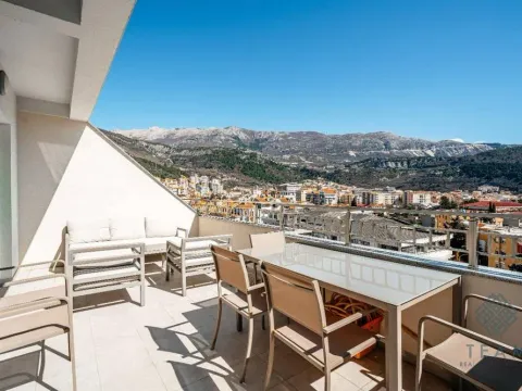 Prodaja, trosoban stan, 105m², Centar, Budva - image 5