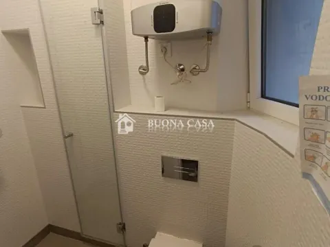 Izdavanje, četvorosoban stan, 100m², Stari Grad, Beograd - image 11