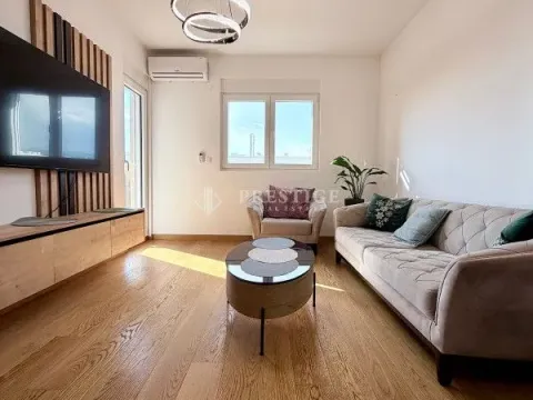 Rent, one bedroom apartment, 45m², City Kvart, Podgorica - image 2
