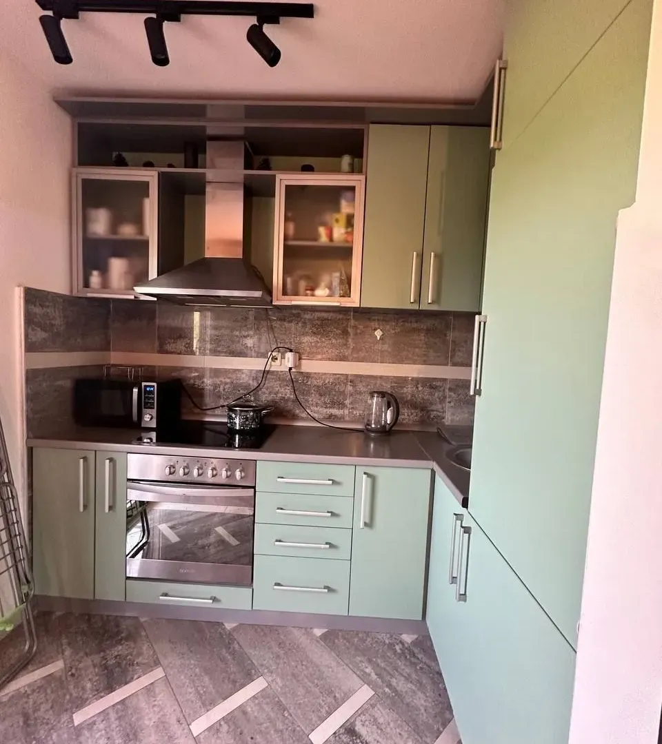 Prodaja, dvosoban stan, 54m², Seoce, Budva