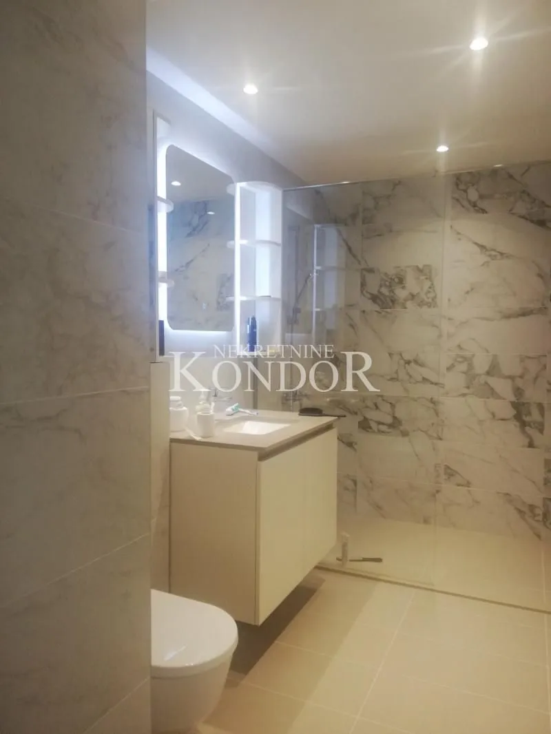 Prodaja, trosoban stan, 81m², Beograd Na Vodi, Beograd