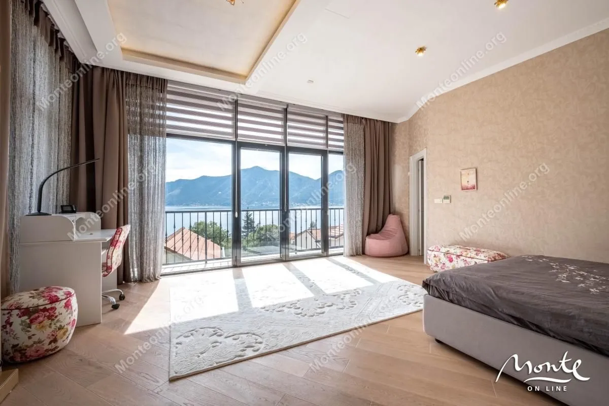 Prodaja, kuća, 428m², Orahovac, Kotor