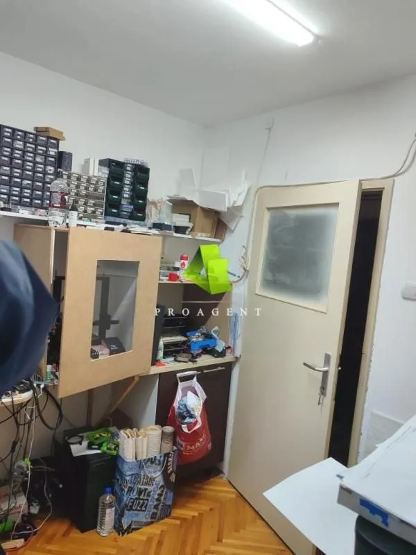 Prodaja, trosoban stan, 66m², Medijana, Niš