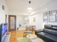 Izdavanje, jednosoban stan, 52m², City Kvart, Podgorica - image 2