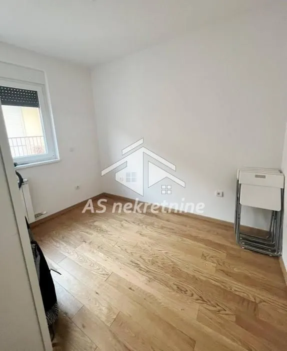 Izdavanje, stan, 55m², Južni Bulevar, Vračar Sve Podlokacije