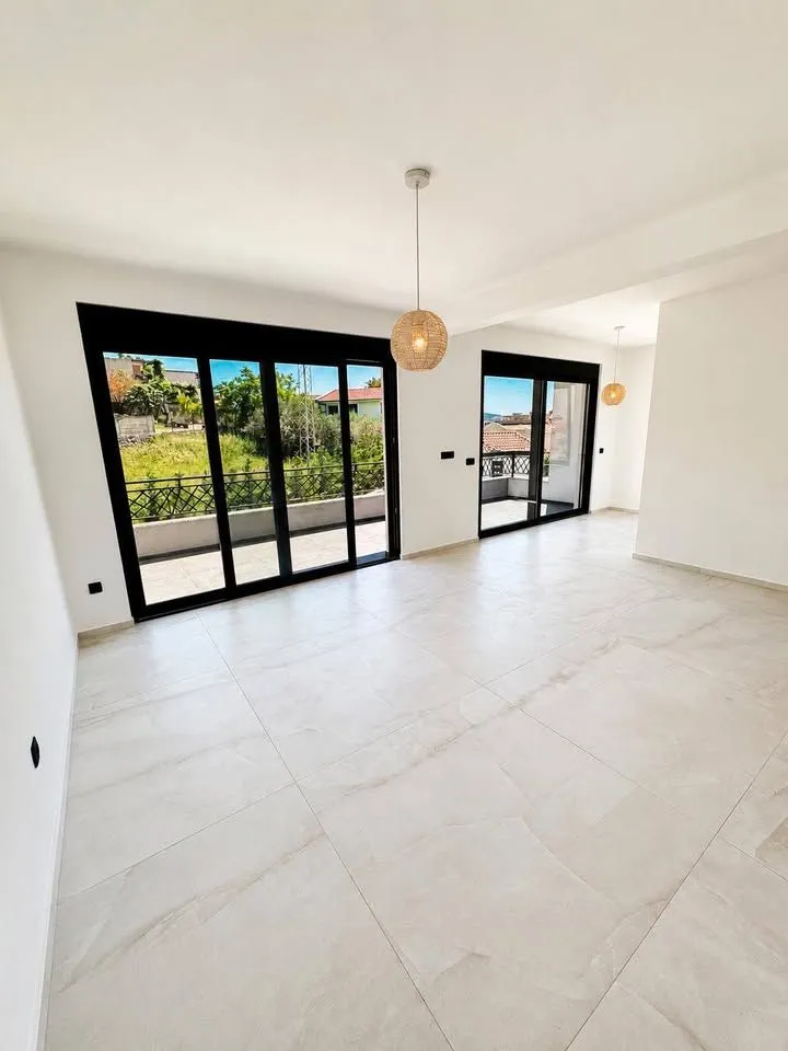 Sale, house, 380m², Bar, Crna Gora