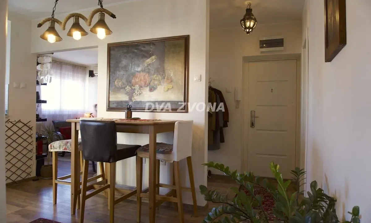 Sale, two bedroom apartment, 55m², Bulevar Oslobodjenja, Novi Sad Sve Podlokacije