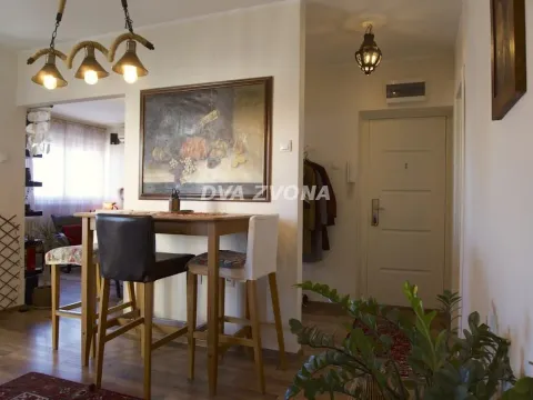 Prodaja, dvosoban stan, 55m², Bulevar Oslobodjenja, Novi Sad Sve Podlokacije - image 1