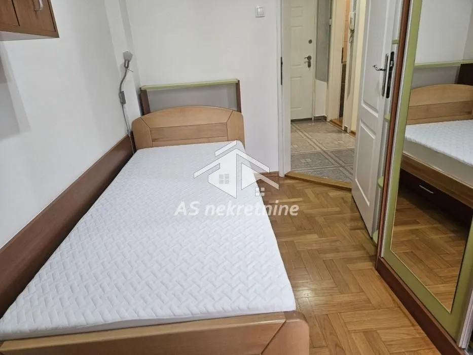 Rent, three bedroom apartment, 63m², Bulbulder, Zvezdara Sve Podlokacije