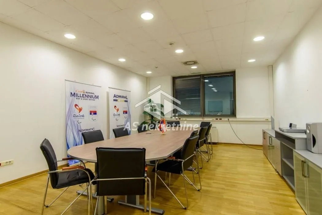 Rent, office space, 335m², Bezanijska Kosa 1, Bežanijska Kosa Sve Podlokacije