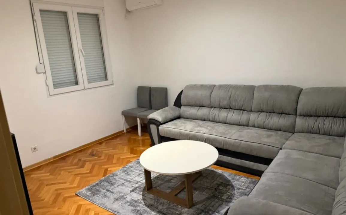 Izdavanje, jednosoban stan, 42m², Preko Morače, Podgorica