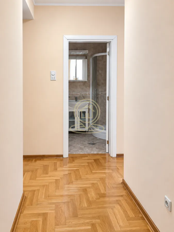 Rent, office space, 55m², Južni Bulevar, Vračar Sve Podlokacije