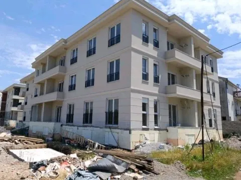 Prodaja, dvosoban stan, 54m², Zelenika, Podgorica - image 1