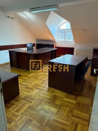 Rent, office space, 140m², Centar, Podgorica