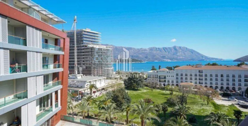 Prodaja, dvosoban stan, 94m², Centar, Budva