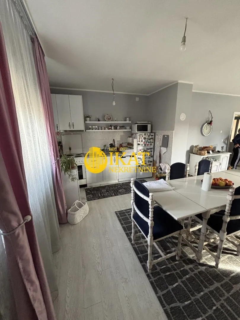 Prodaja, kuća, 354m², Nova Pazova, Stara Pazova