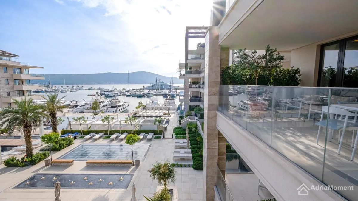 Sale, two bedroom apartment, 183m², Porto Montenegro, Tivat