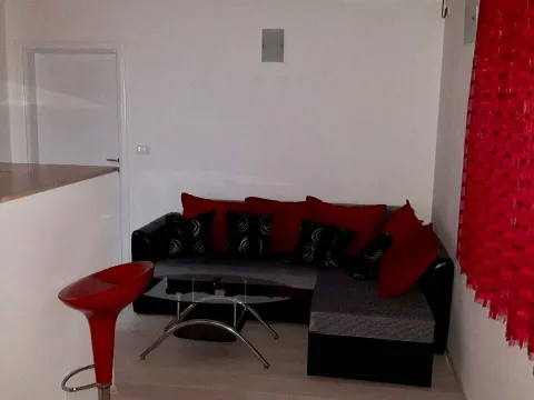 Rent, one bedroom apartment, 55m², Centar, Bar - image 1