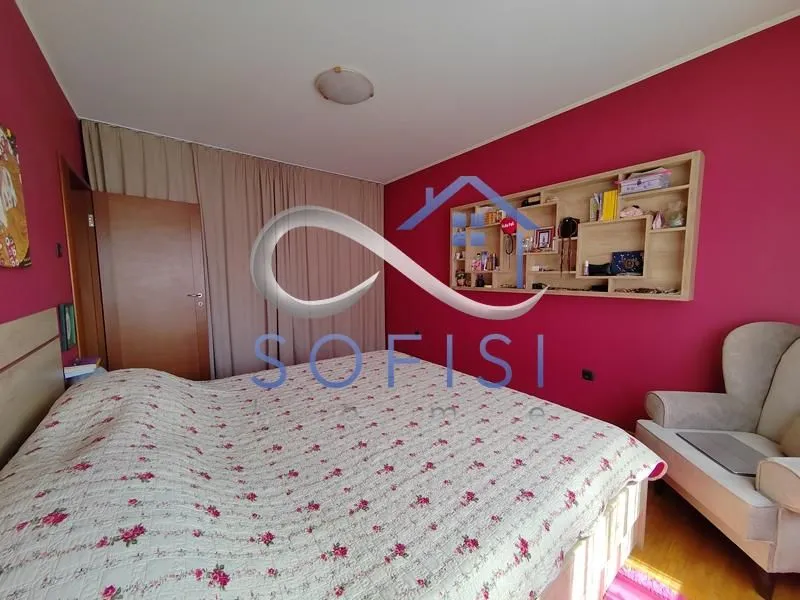 Prodaja, četvorosoban stan, 115m², Grbavica, Novi Sad Sve Podlokacije