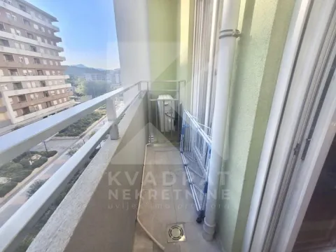 Prodaja, jednosoban stan, 40m², Central Point, Podgorica - image 10