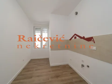 Sale, one bedroom apartment, 32m², Stari Grad, Beograd - image 8