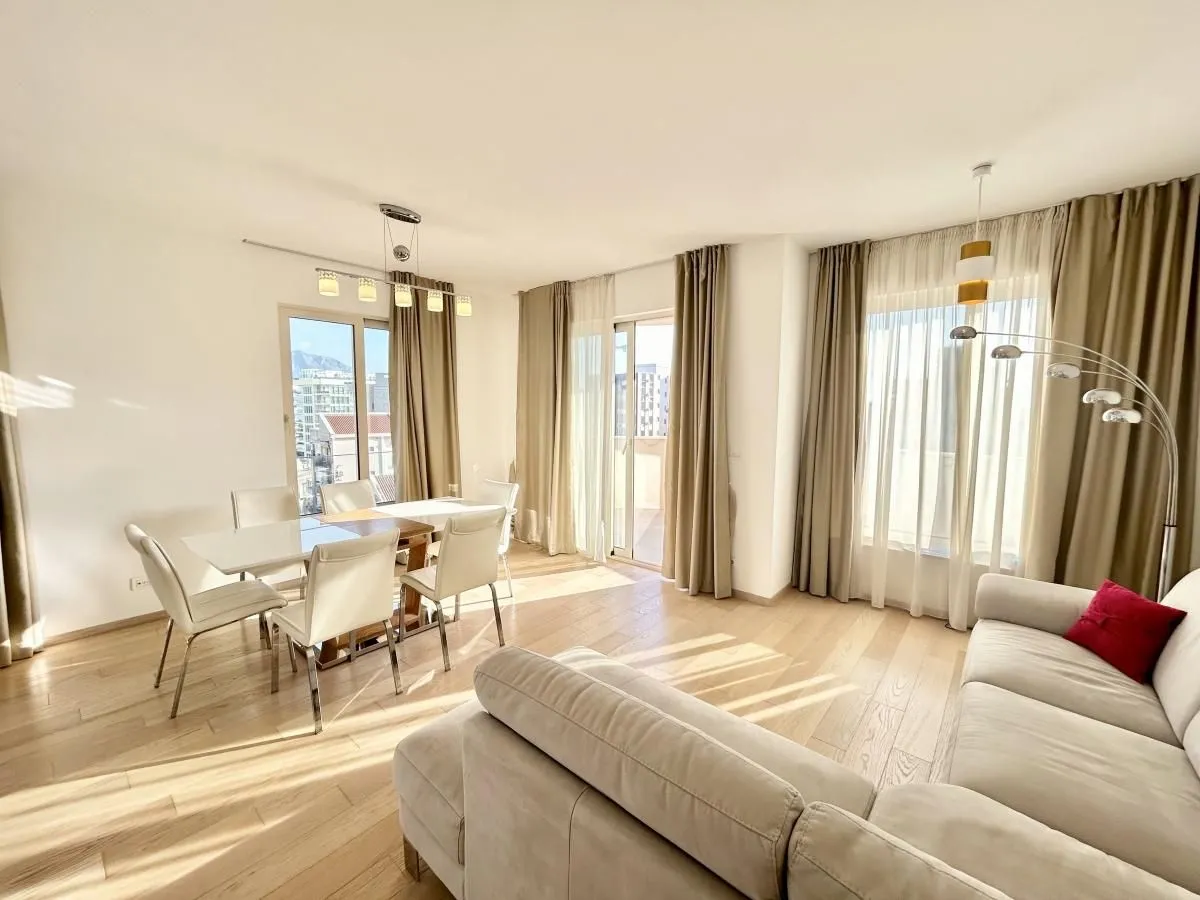 Sale, two bedroom apartment, 71m², Centar, Budva