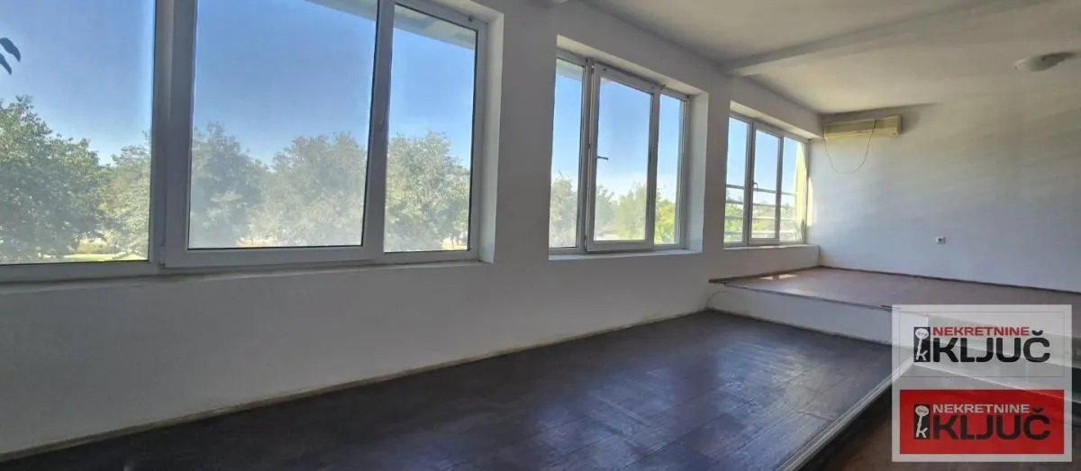 Rent, office space, 130m², Nova Detelinara, Novi Sad Sve Podlokacije