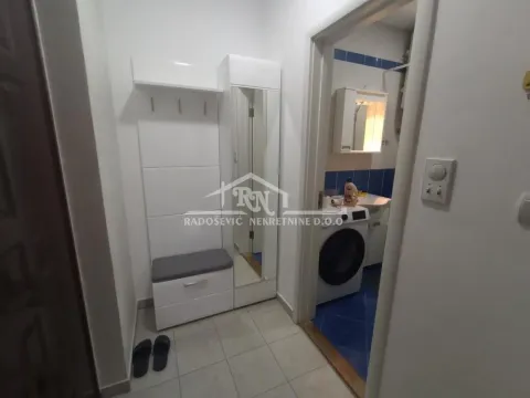 Rent, one bedroom apartment, 33m², Petlovo Brdo, Beograd - image 6