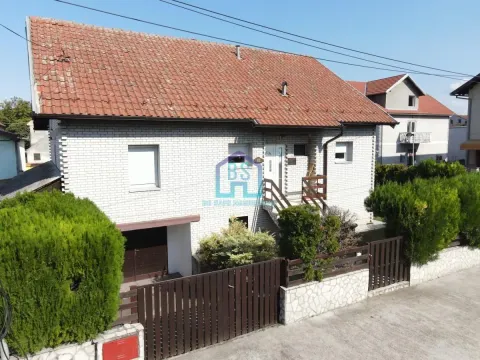 Sale, house, 160m², Slana Bara, Novi Sad Sve Podlokacije - image 3